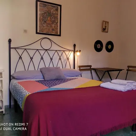 Casa Artis בית אירוח גרנדה